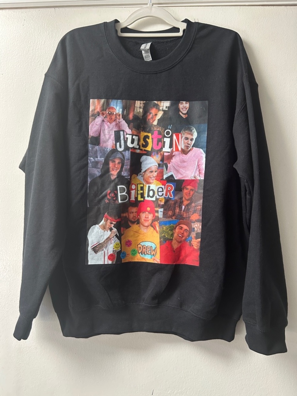 Gildan Black Crewneck Sweatshirt with Multicolor Justin Bieber Collage